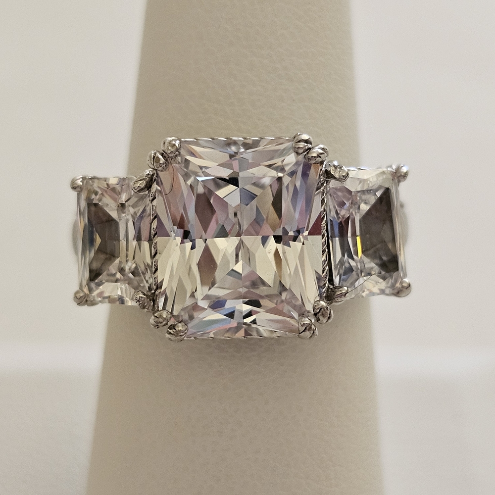 Judith Ripka Sterling Three Stone 9.00cttw Diamonique Ring Size 8